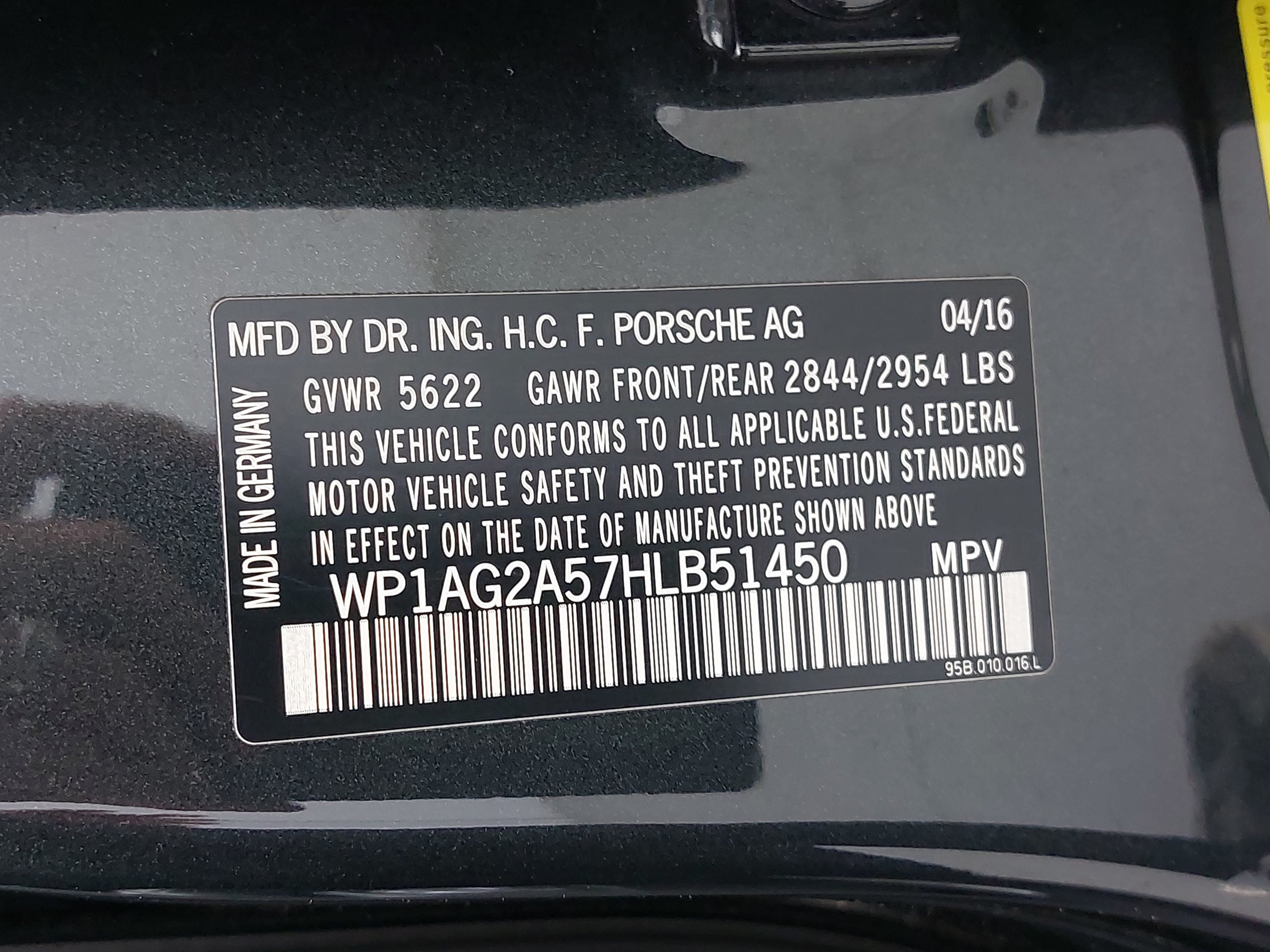 Certified 2017 Porsche Macan GTS AWD/4WD image 38