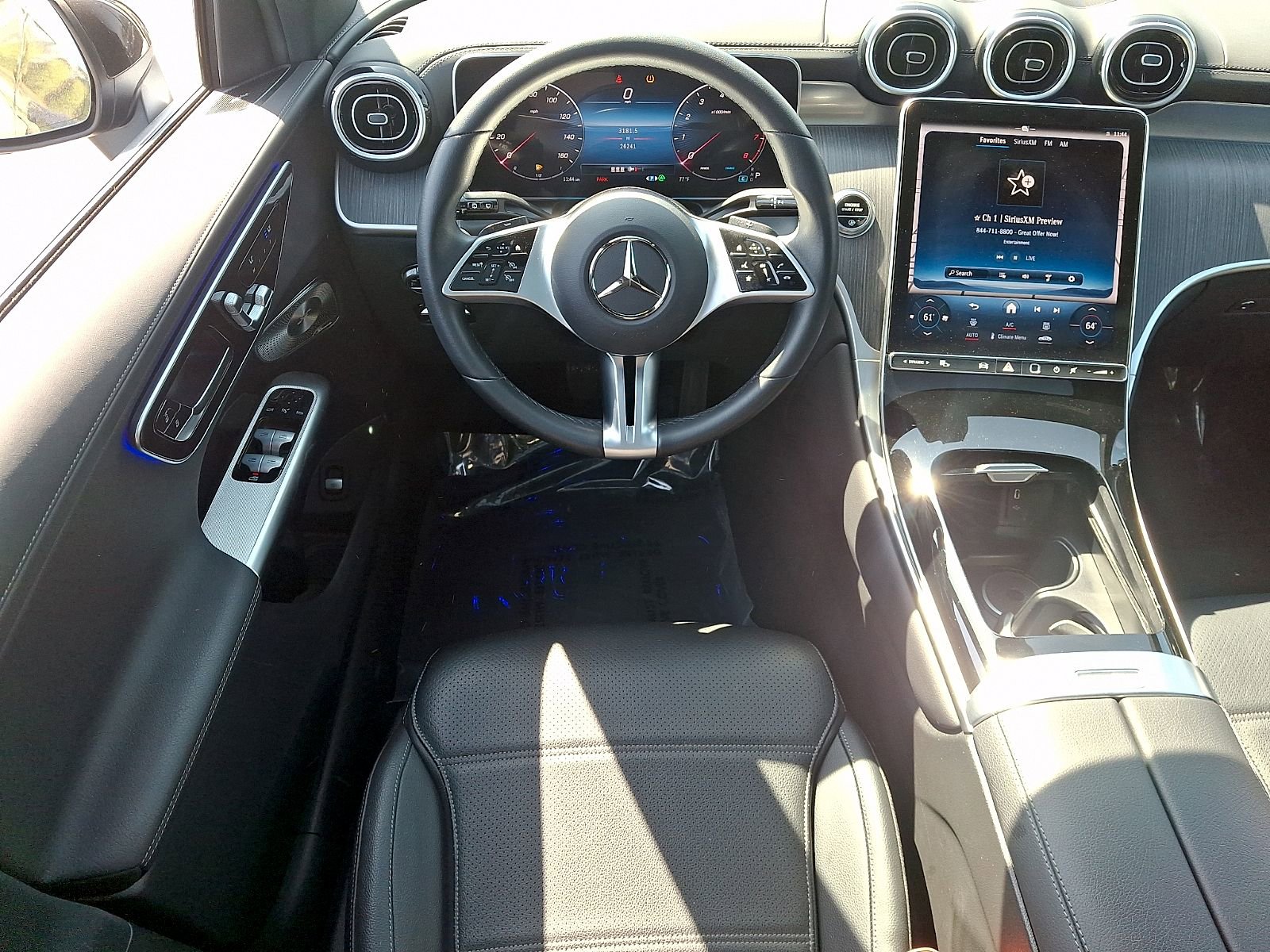 Used 2024 Mercedes-Benz GLC 300 4MATIC image 11