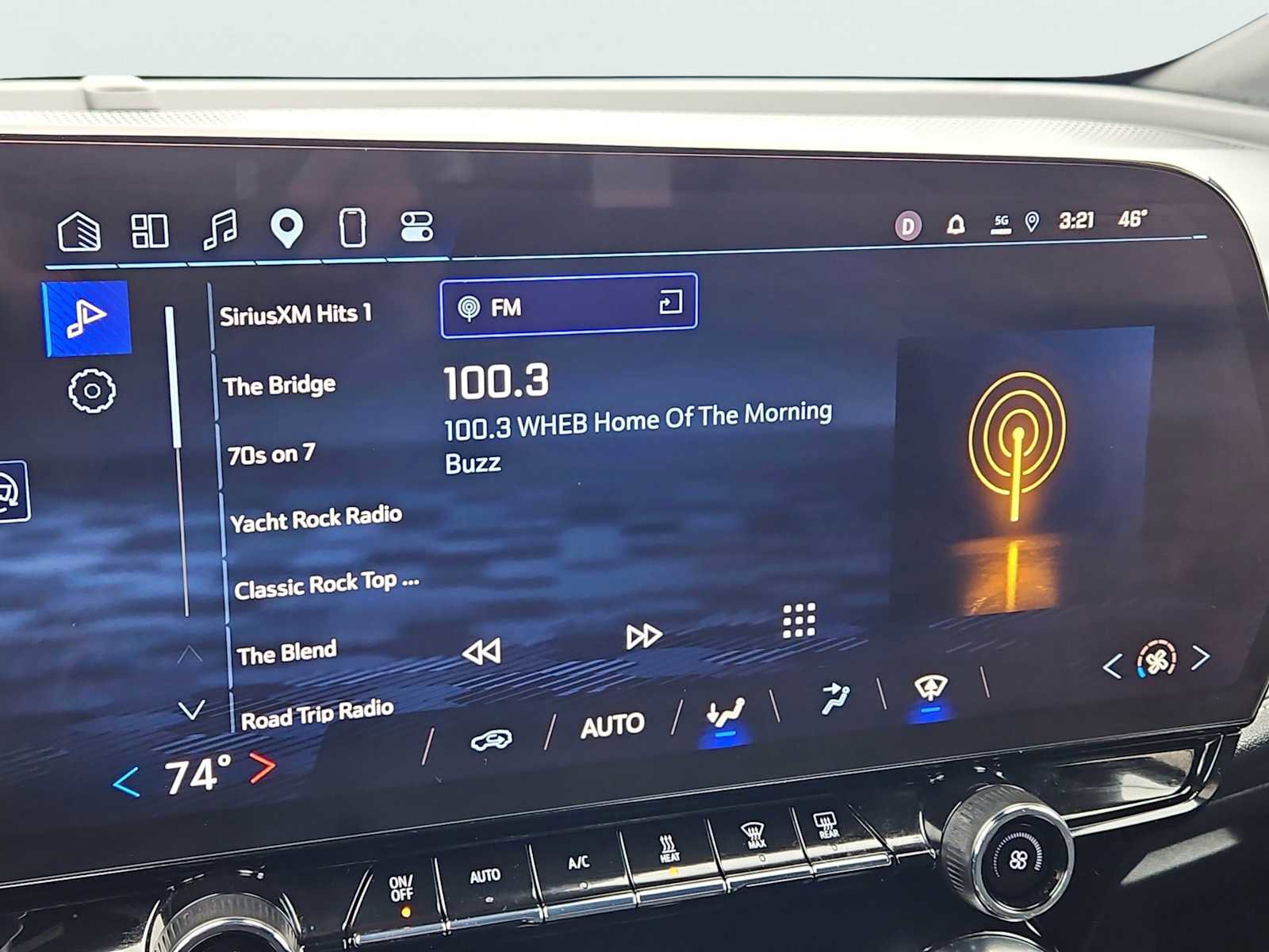 Used 2025 Chevrolet Blazer EV LT AWD/4WD image 21