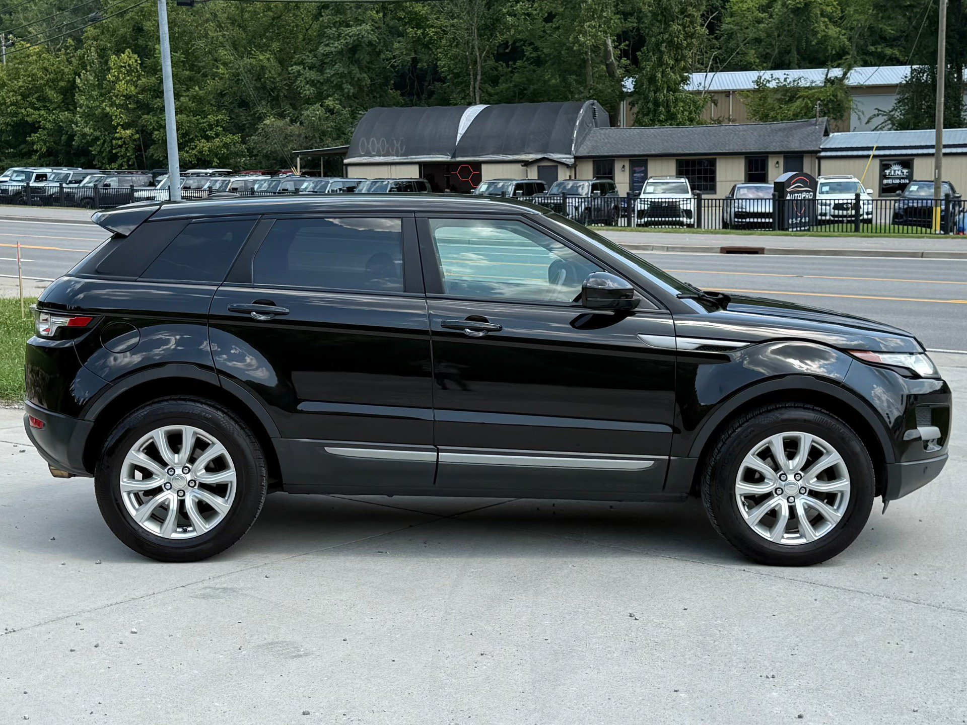Used 2014 Land Rover Range Rover Evoque Pure AWD/4WD image 8