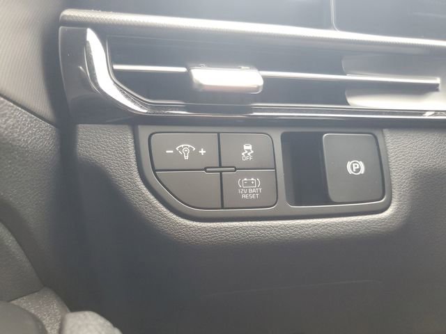 New 2026 Kia Sportage LX FWD image 30