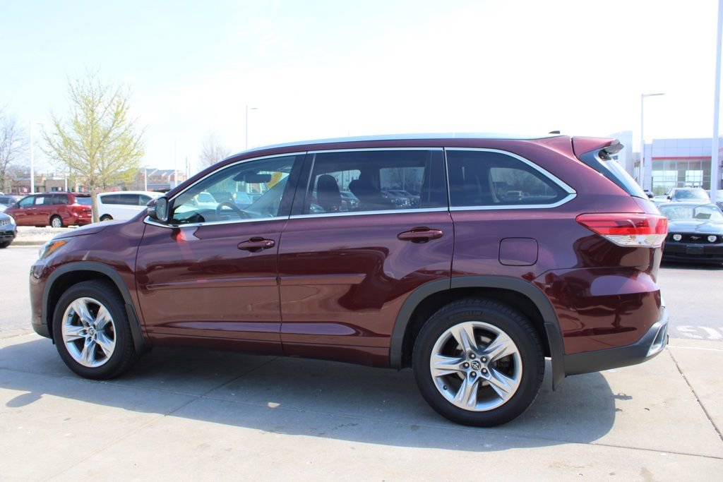 Used 2019 Toyota Highlander Limited image 4