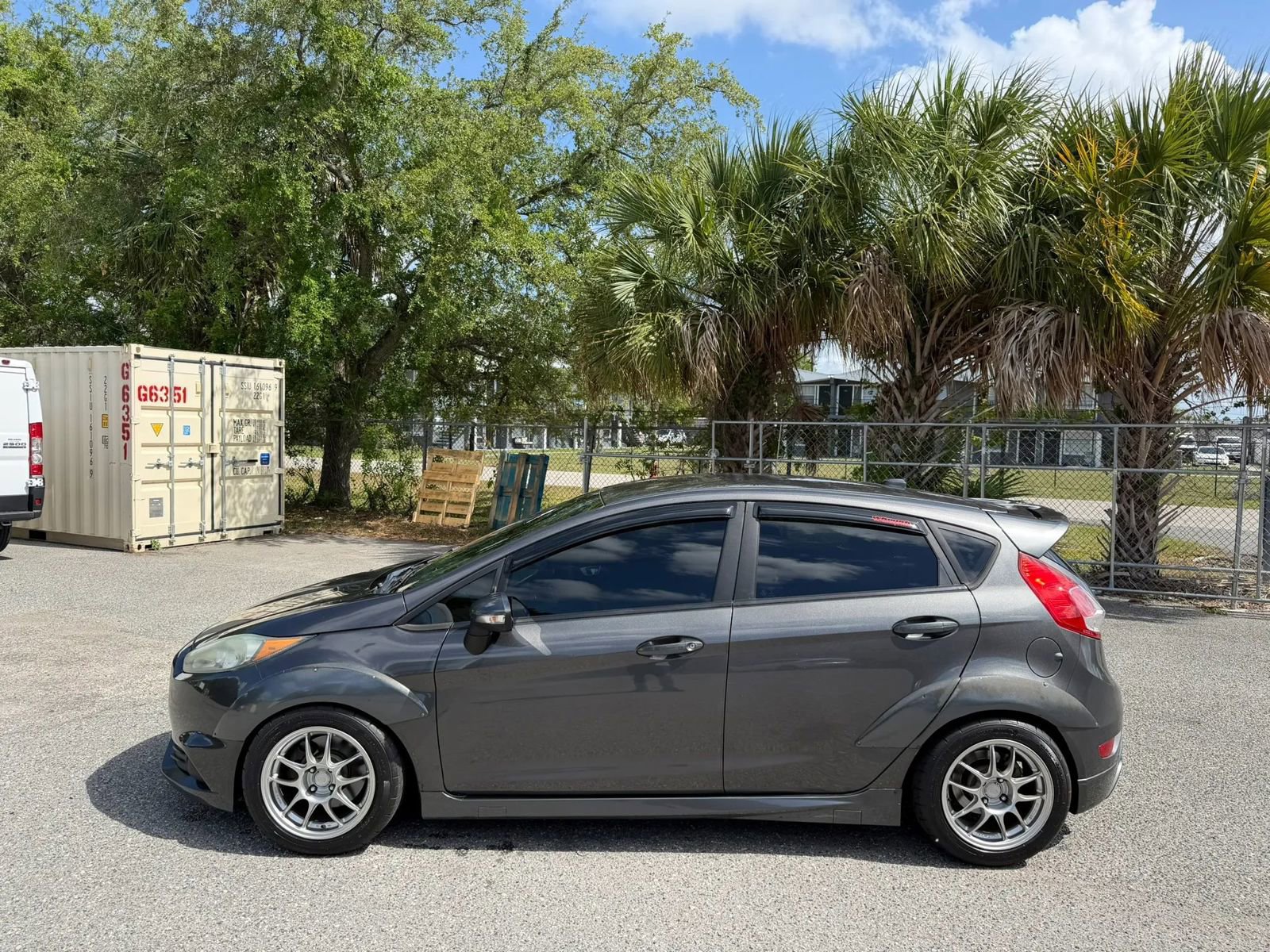 Used 2017 Ford Fiesta ST FWD image 2