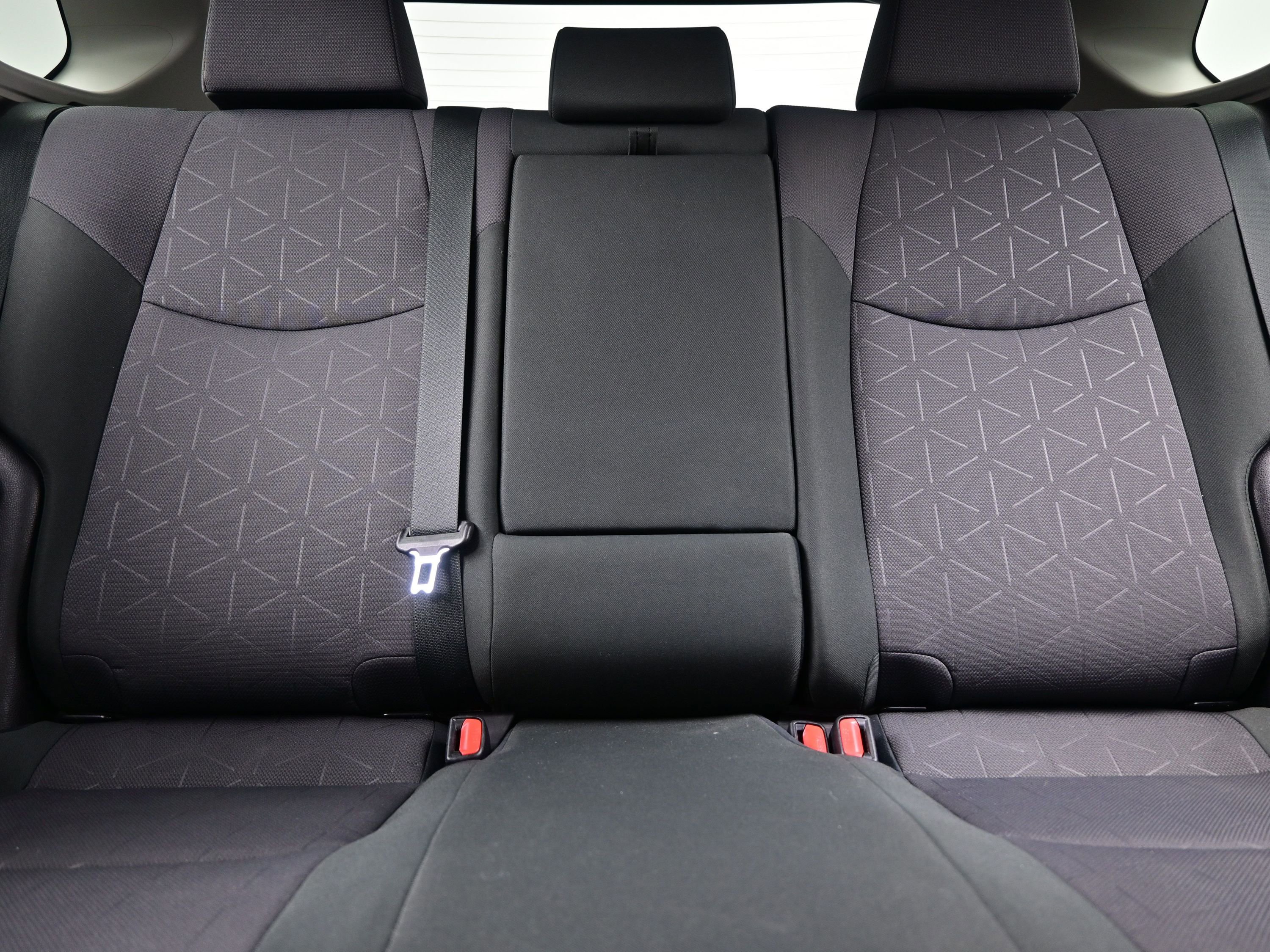 Used 2019 Toyota RAV4 XLE w/ Carpet Mat Package image 15