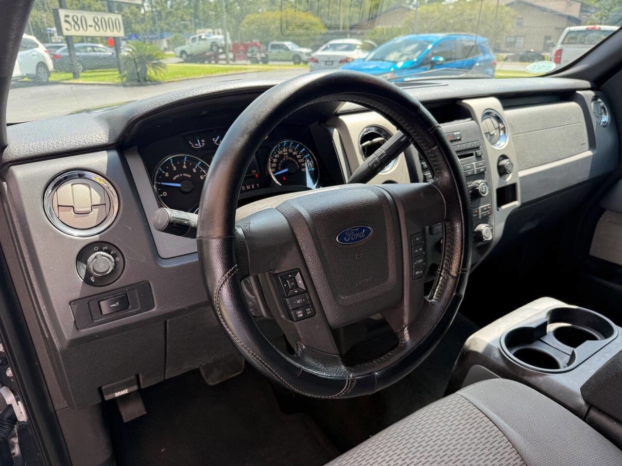 Used 2011 Ford F150 XLT w/ XLT Chrome Pkg image 5