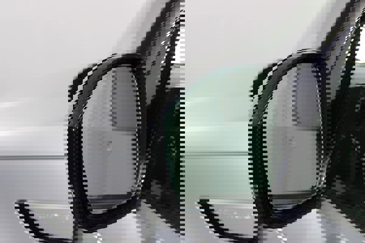 Used 2022 Land Rover Discovery S R-Dynamic image 47