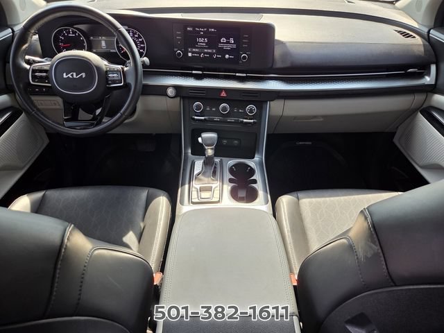 Used 2023 Kia Carnival LX FWD image 16