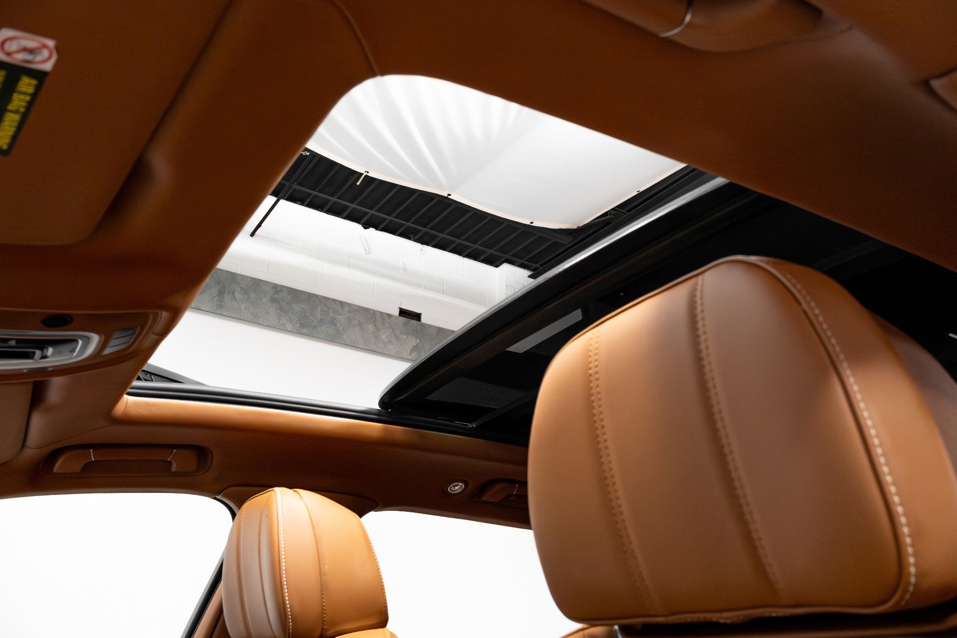 Used 2019 Bentley Bentayga image 32