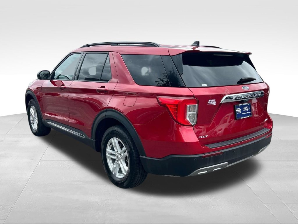 Certified 2024 Ford Explorer XLT w/ Equipment Group 202A AWD/4WD image 7