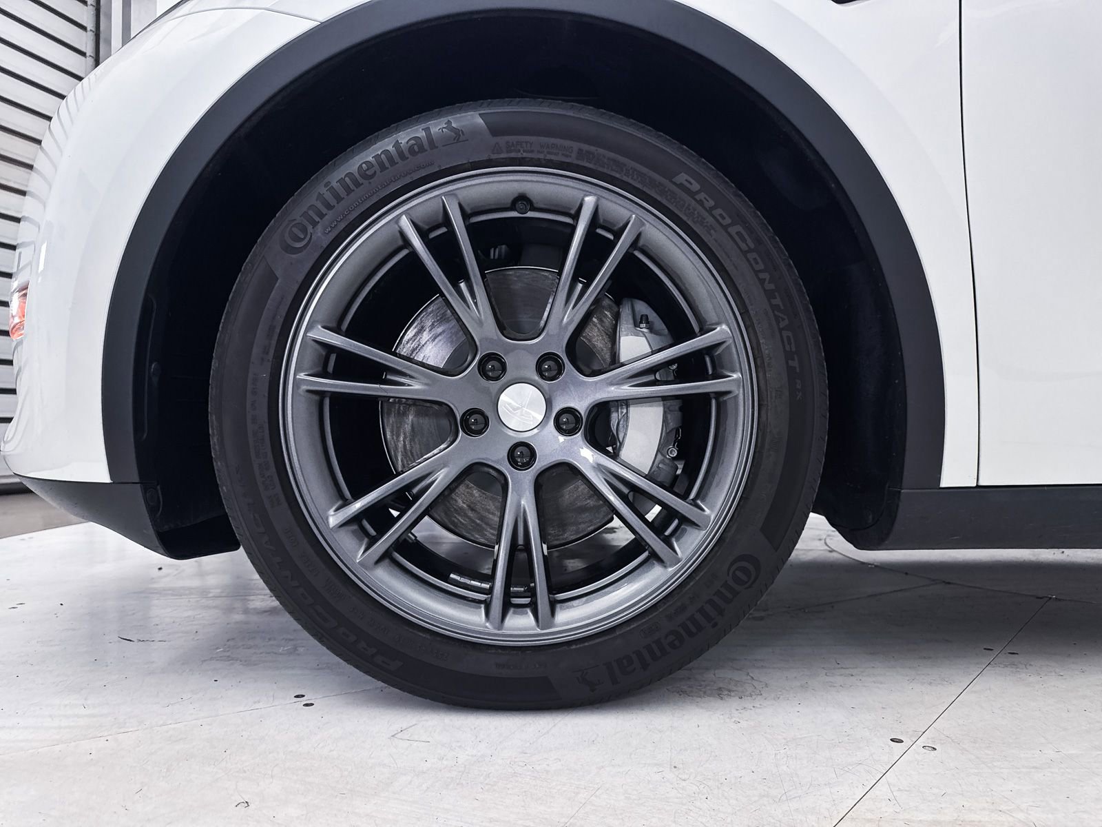 Used 2024 Tesla Model Y Long Range image 13