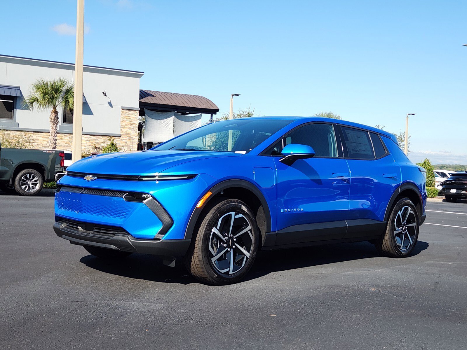 New 2026 Chevrolet Equinox EV LT image 2