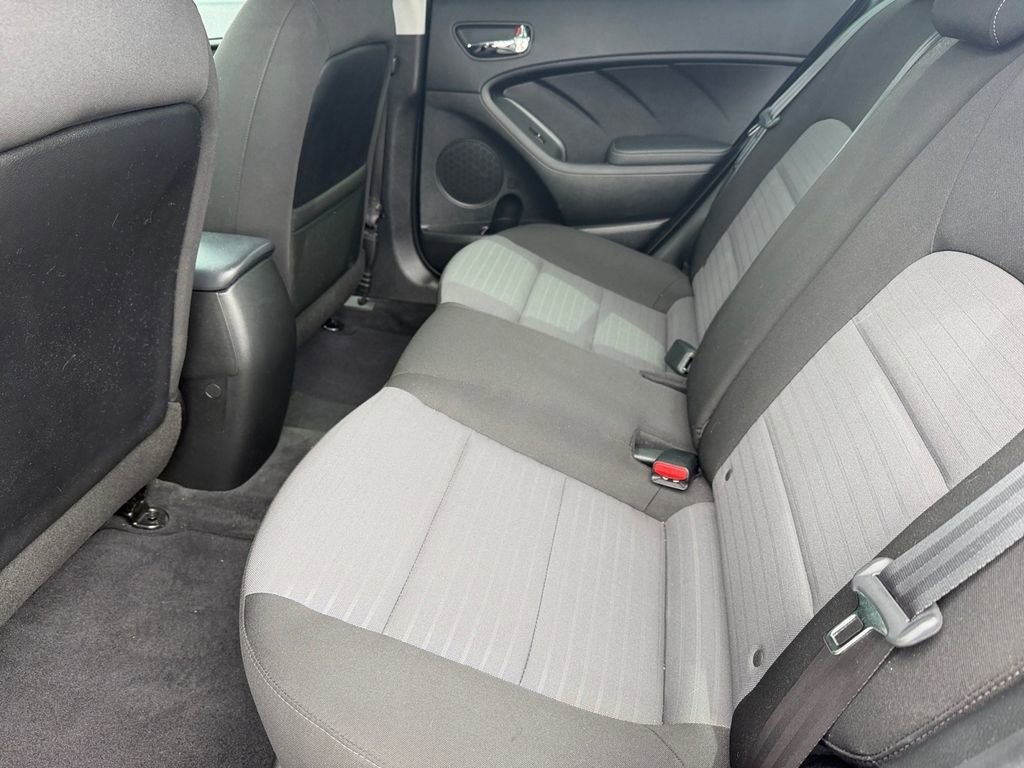 Used 2018 Kia Forte S FWD image 12