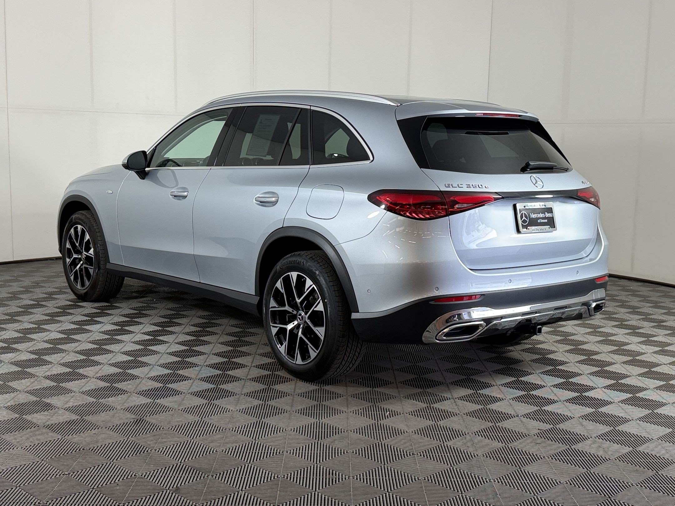 Certified 2025 Mercedes-Benz GLC 350e 4MATIC image 3