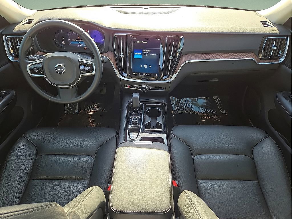 Certified 2023 Volvo S60 T8 Plus image 16