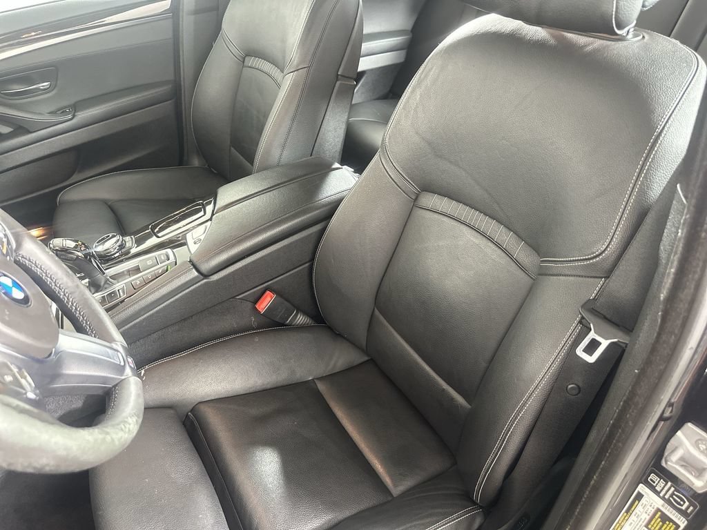 Used 2014 BMW 550i xDrive Sedan AWD/4WD image 23