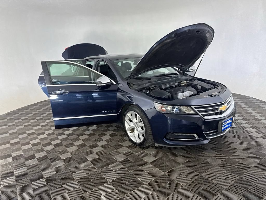 Used 2015 Chevrolet Impala LTZ FWD image 13