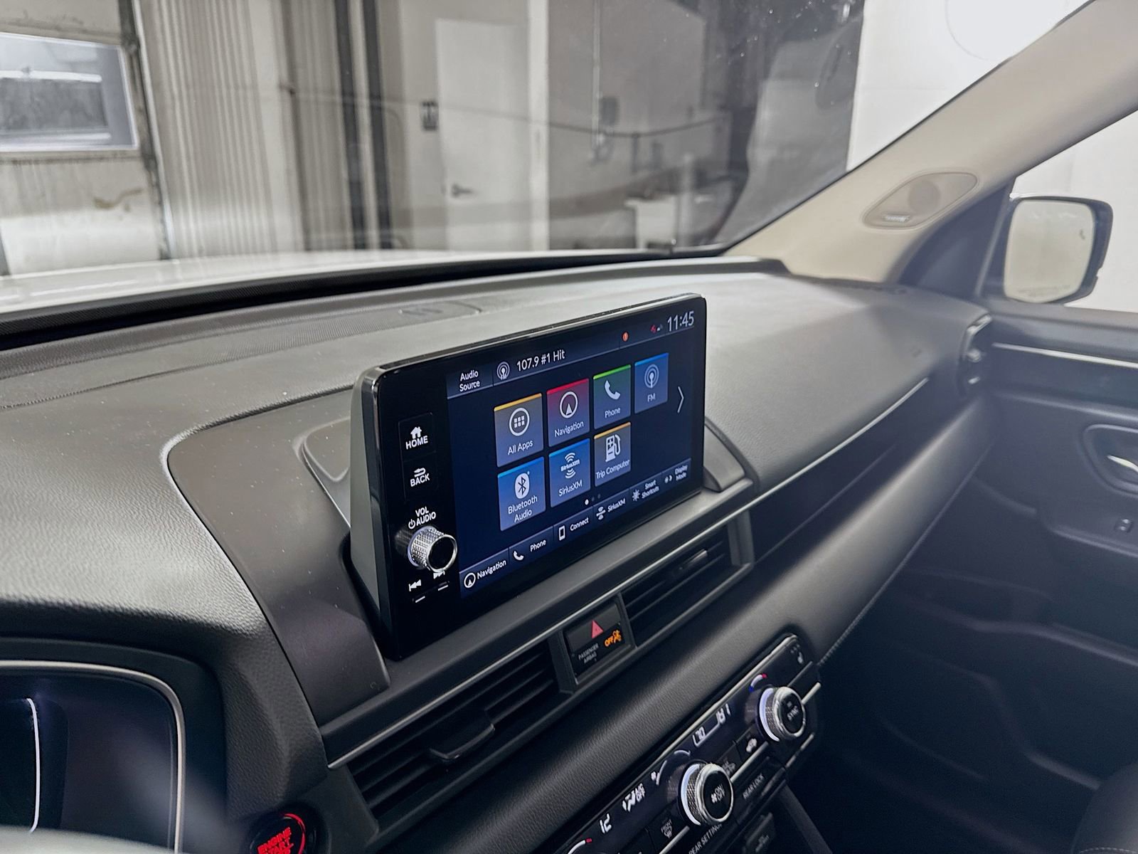 Used 2023 Honda Pilot Touring image 8