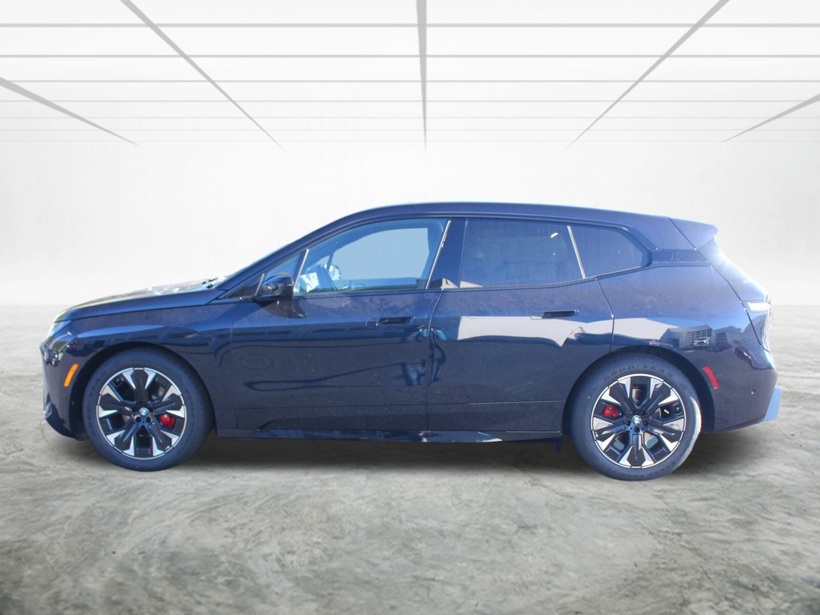 New 2026 BMW iX xDrive60 w/ M Sport Package image 4