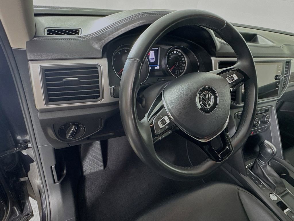 Used 2019 Volkswagen Atlas SE w/ Towing Package FWD image 12