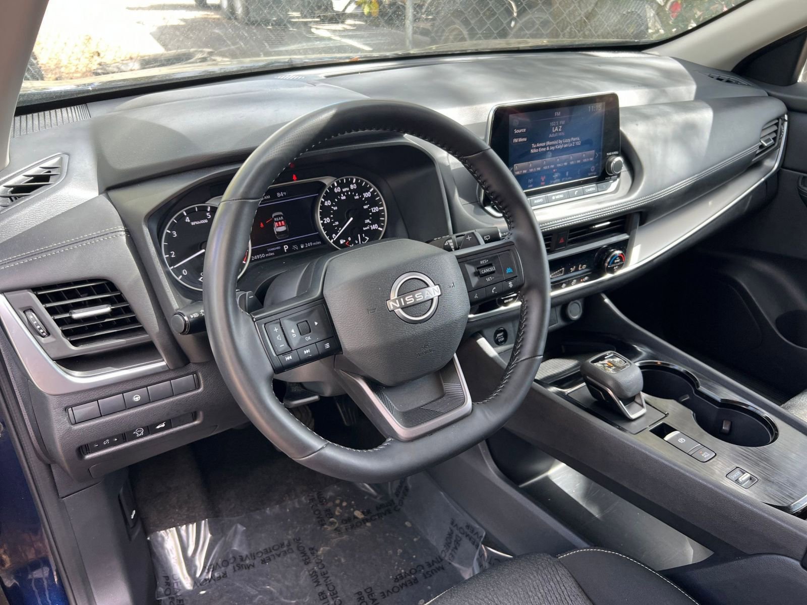 Used 2025 Nissan Rogue SV FWD image 36