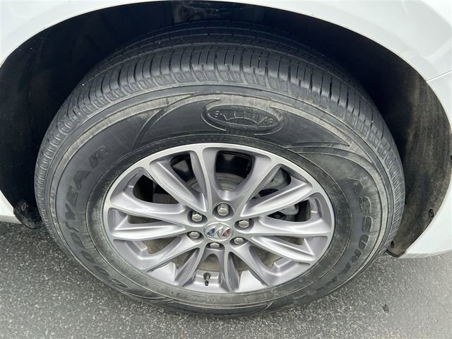 Certified 2024 Buick Enclave Essence w/ LPO, Floor Liner Package image 23