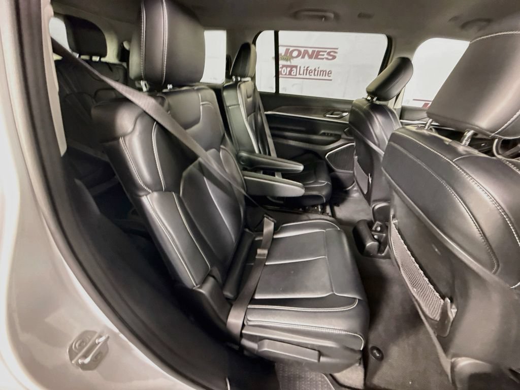 Used 2021 Jeep Grand Cherokee L Limited AWD/4WD image 34