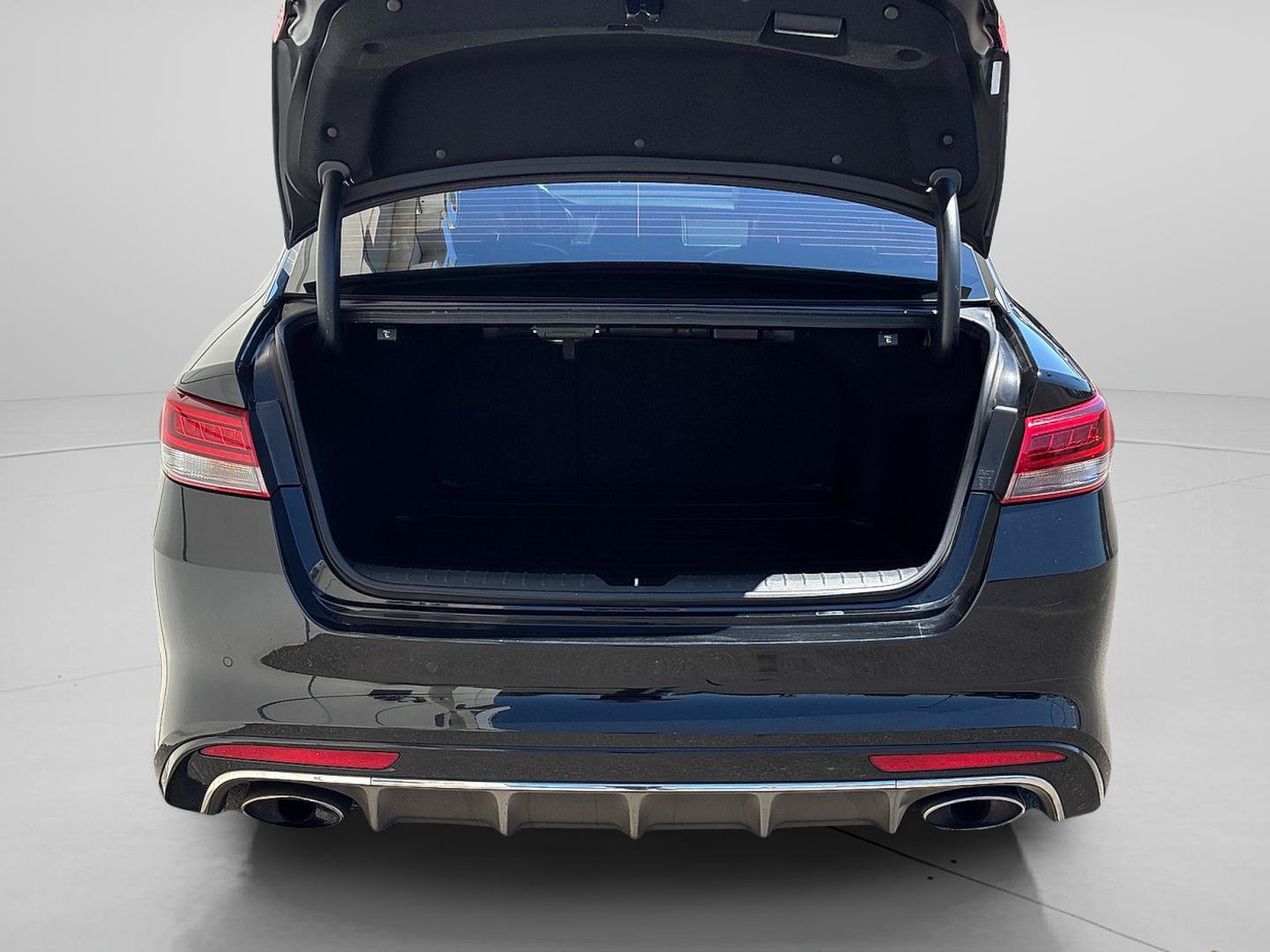 Used 2017 Kia Optima SX FWD image 6