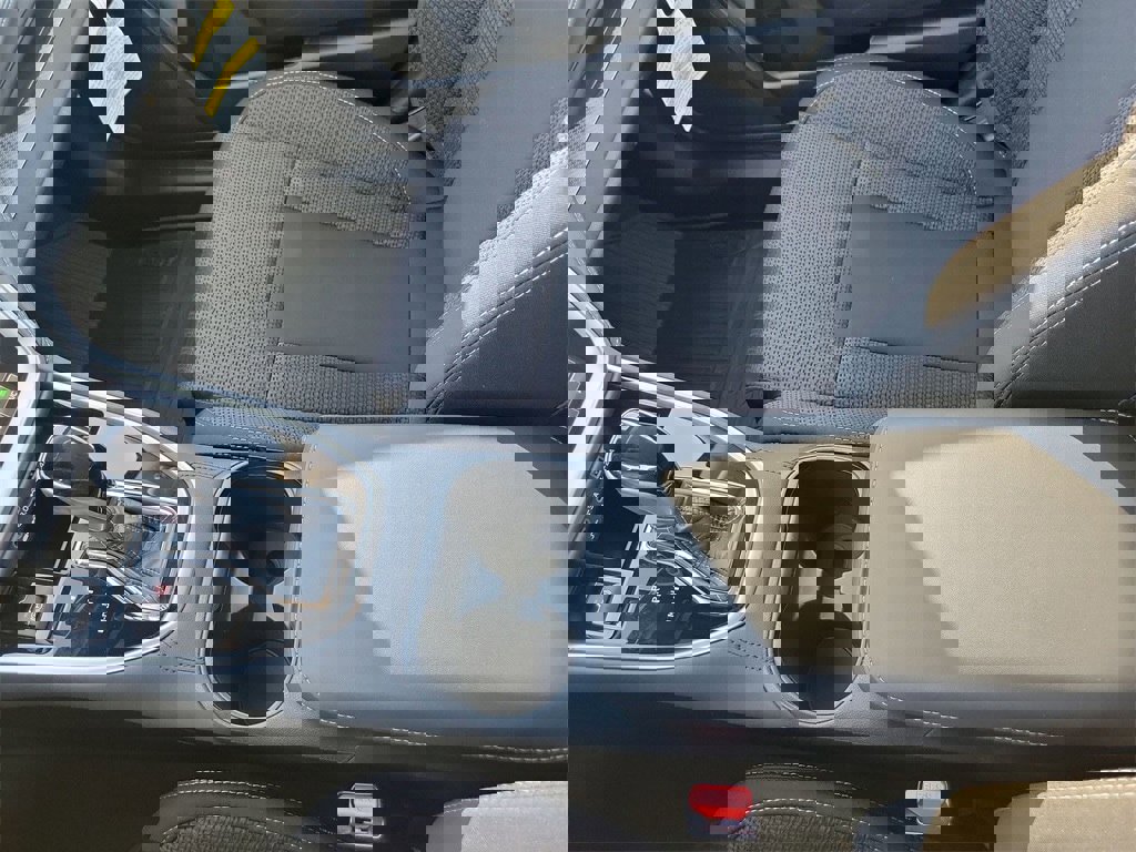 Used 2025 Subaru Outback Premium w/ Popular Package #1A image 22