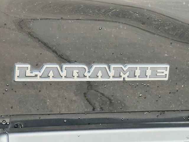 Used 2025 RAM 3500 Laramie AWD/4WD image 13