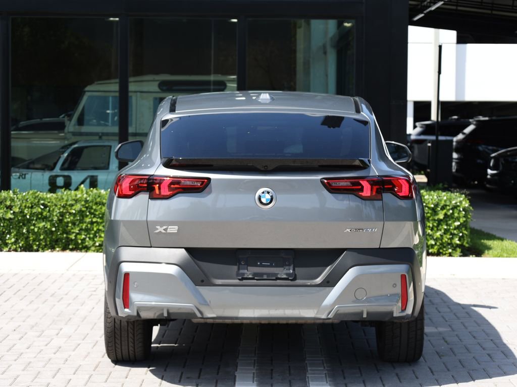 Used 2025 BMW X2 xDrive28i w/ Convenience Package image 6