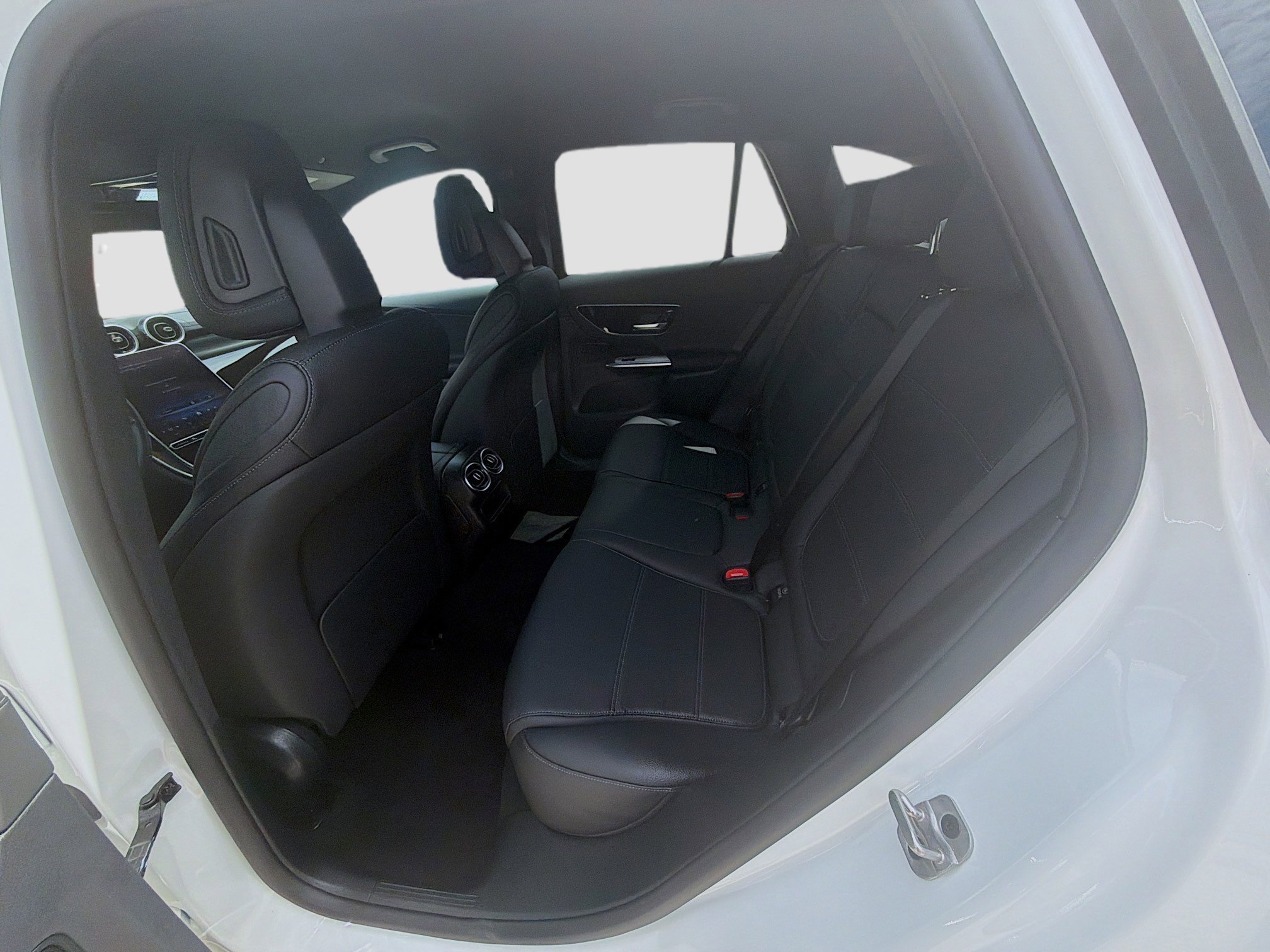 Used 2024 Mercedes-Benz GLC 300 4MATIC image 20