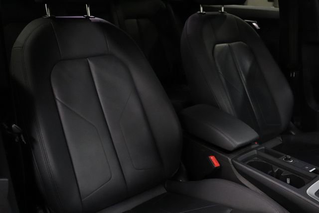 Used 2020 Audi Q3 2.0T Premium w/ Convenience Package AWD/4WD image 26