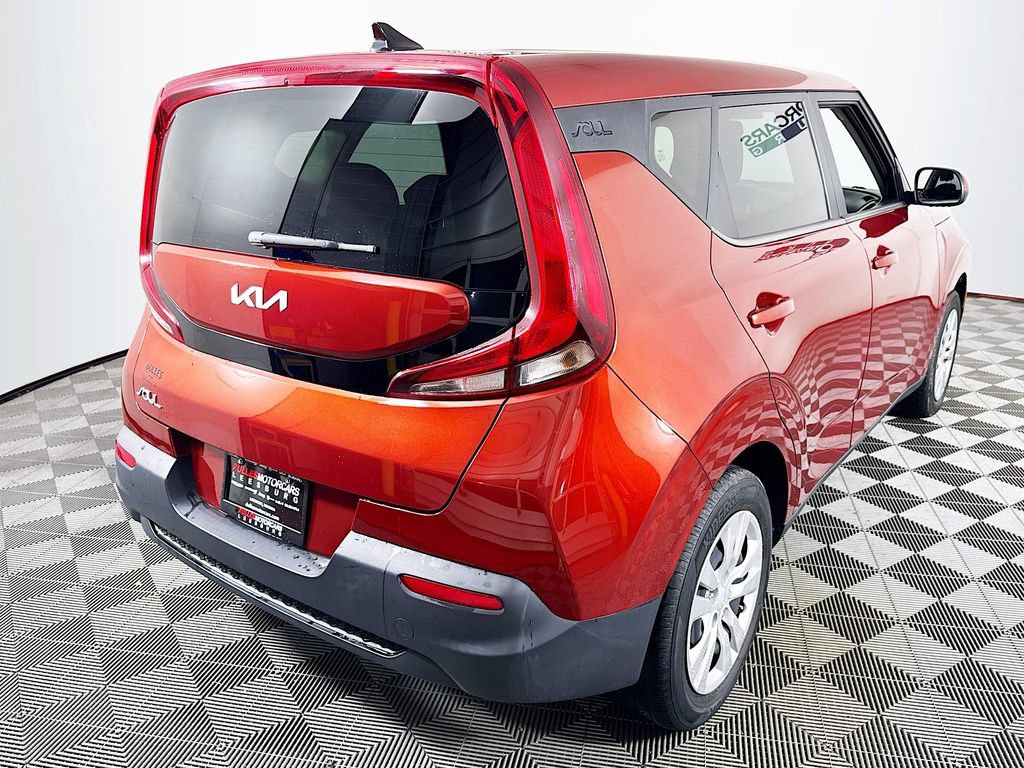 Used 2022 Kia Soul LX FWD image 7