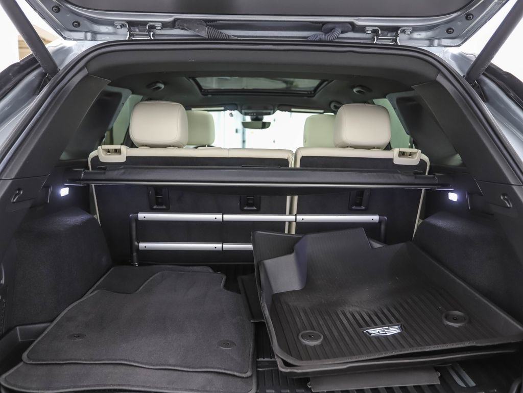 Used 2024 Cadillac XT5 Sportv w/ Technology Package AWD/4WD image 23