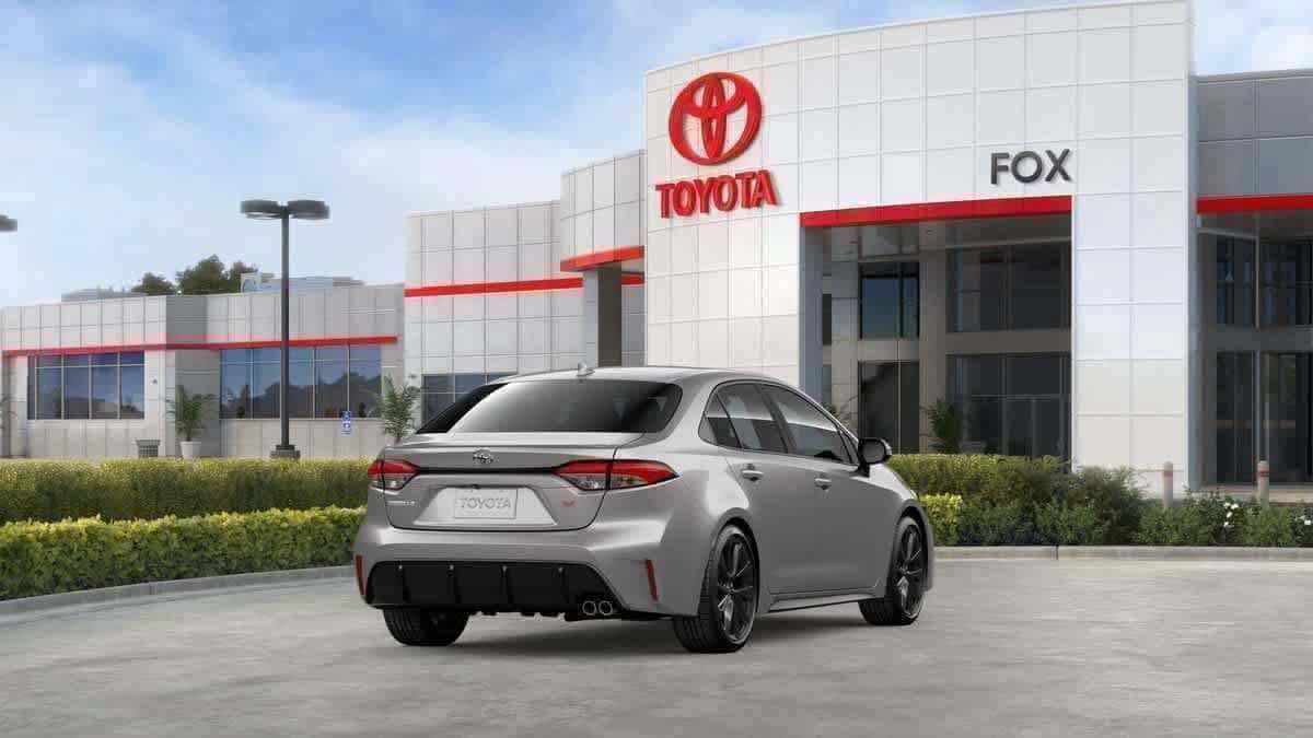 New 2026 Toyota Corolla SE w/ SE Package FWD image 8