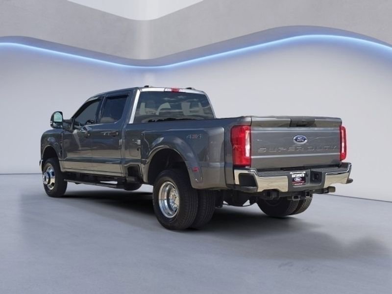 Used 2024 Ford F350 XLT image 4