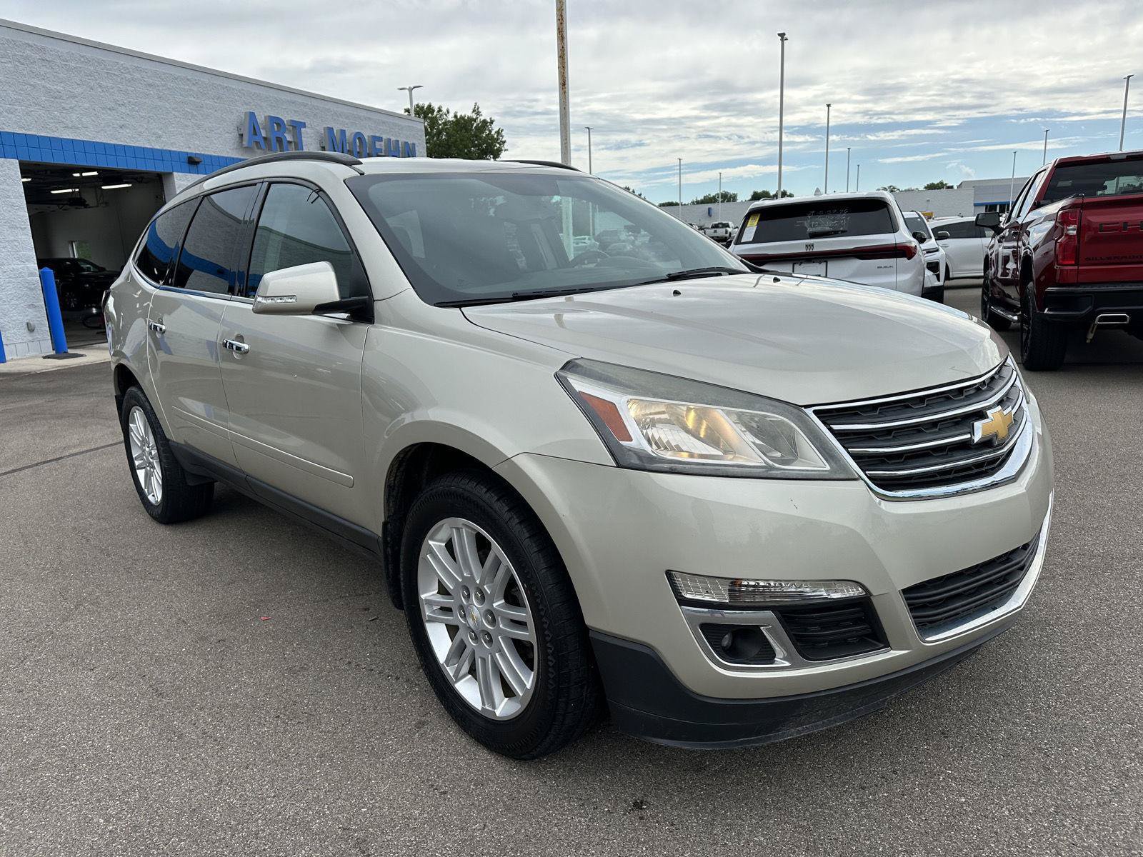Used 2015 Chevrolet Traverse LT w/ Style and Technology Package FWD image 12