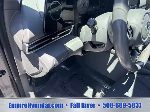 Used 2023 Hyundai Elantra SEL w/ Convenience Package FWD image 18
