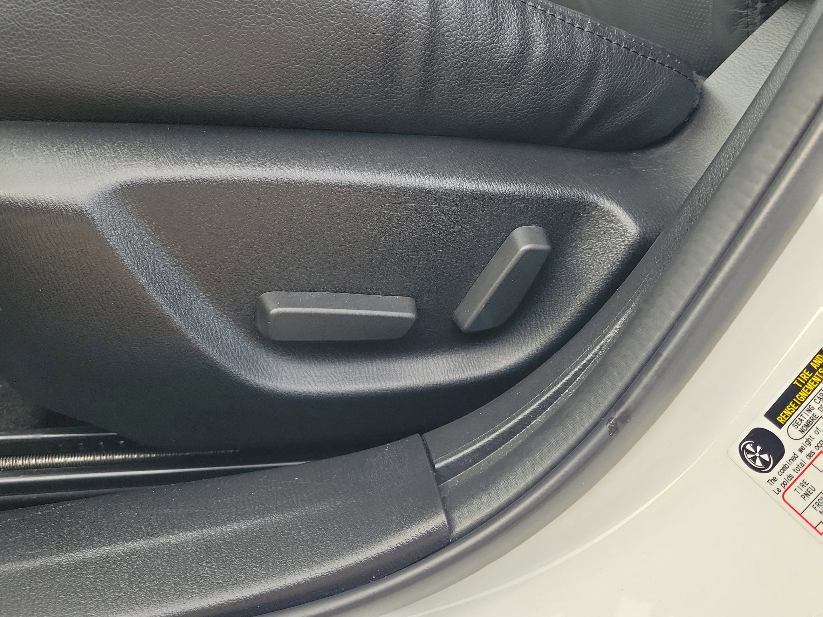 Used 2018 MAZDA MAZDA3 Grand Touring w/ Premium Equipment Package image 20