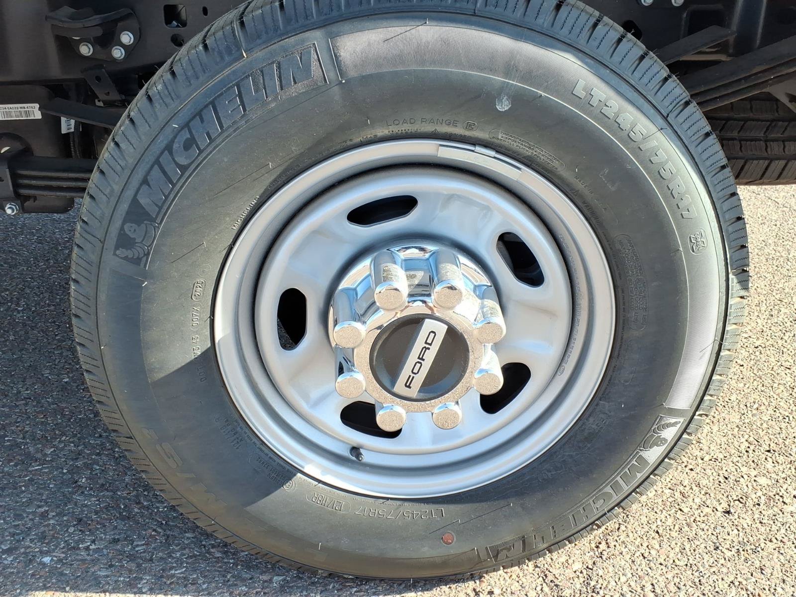 Used 2025 Ford F350 XL w/ 360-Degree Camera Package RWD image 6