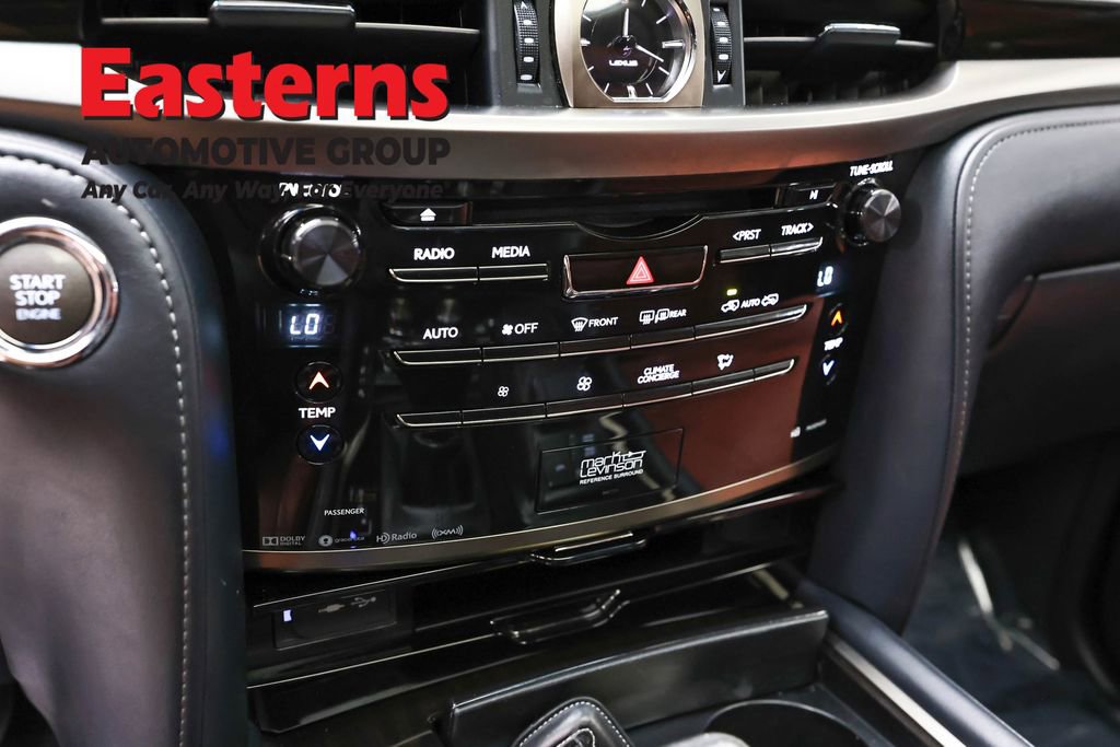 Used 2018 Lexus LX 570 4WD w/ Luxury Package image 18