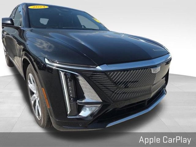Used 2024 Cadillac Lyriq Tech w/ LPO, Floor Liner Package AWD/4WD image 2