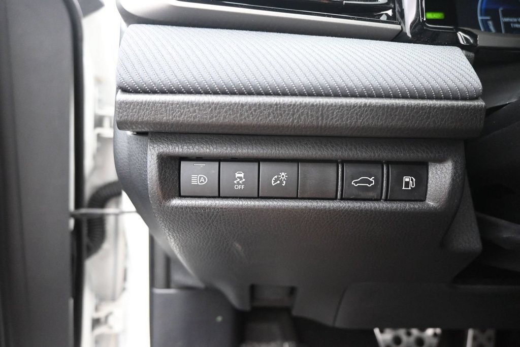 Used 2025 Toyota Camry SE FWD image 37