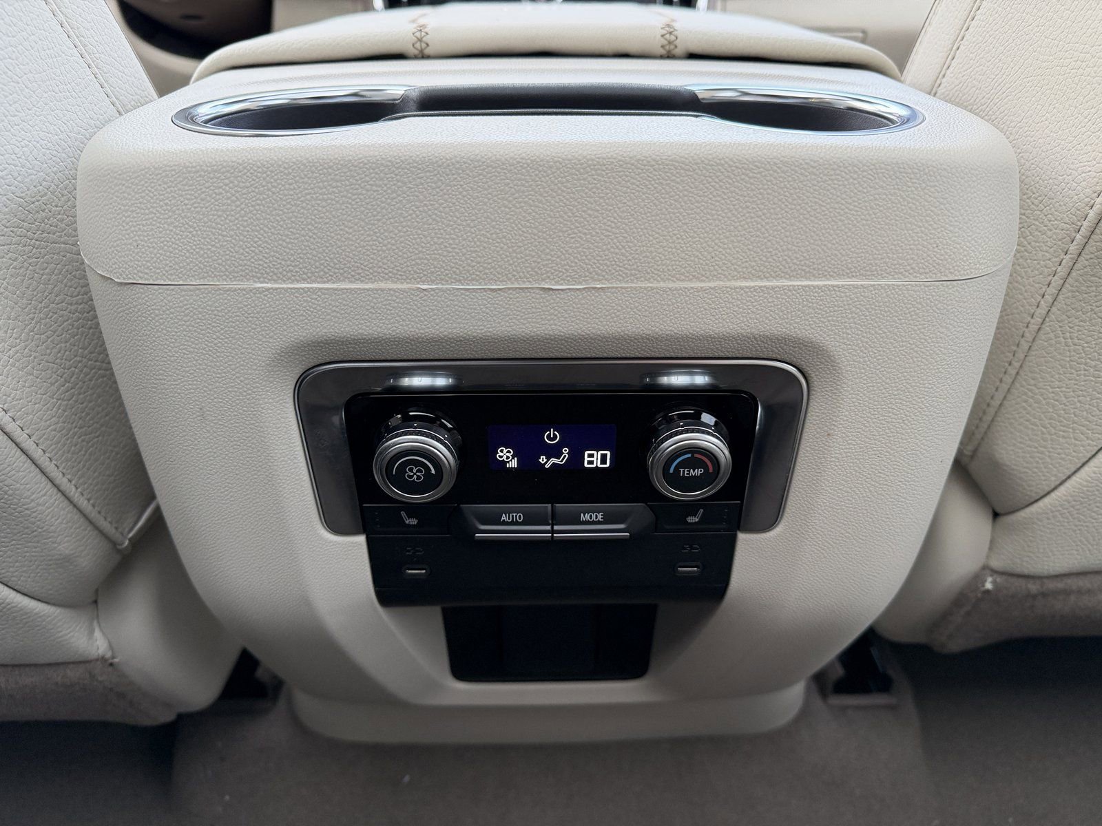 New 2026 GMC Yukon XL Denali w/ Sun & Power Step Package image 31