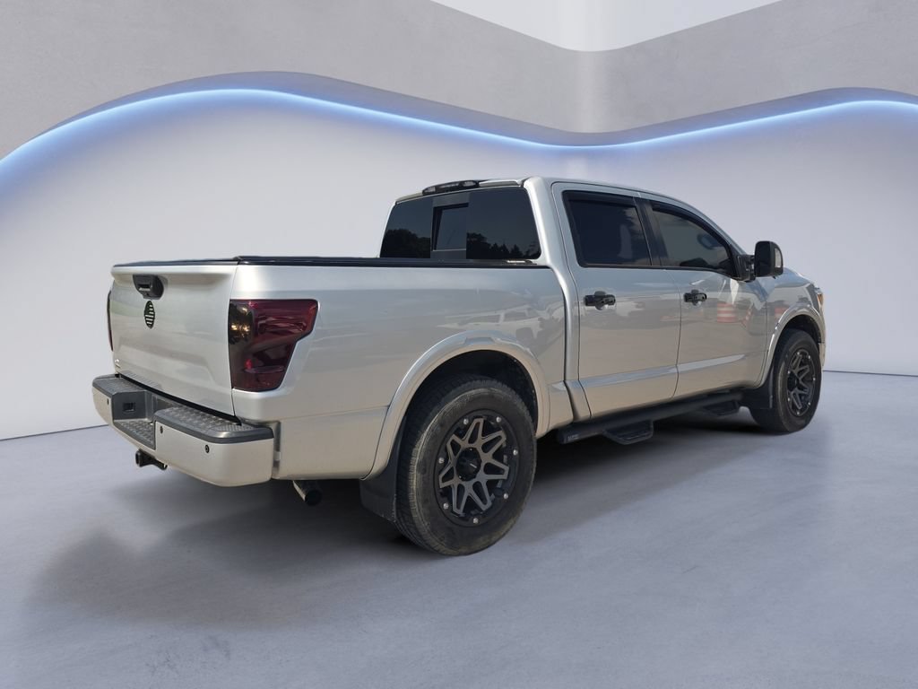 Used 2018 Nissan Titan SV w/ SV Convenience Package AWD/4WD image 7