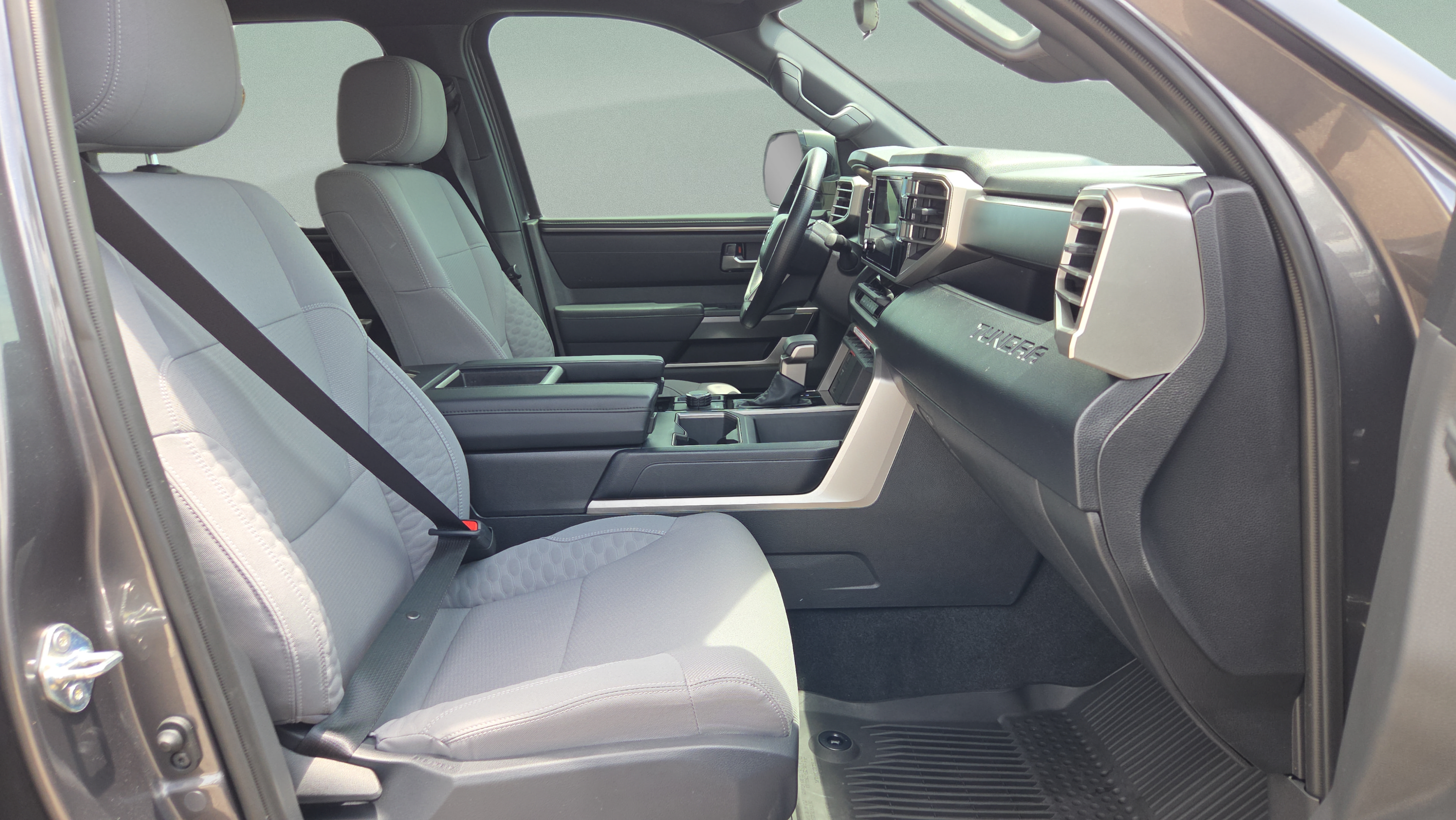 Certified 2025 Toyota Tundra SR5 w/ SR5 Convenience Package AWD/4WD image 15