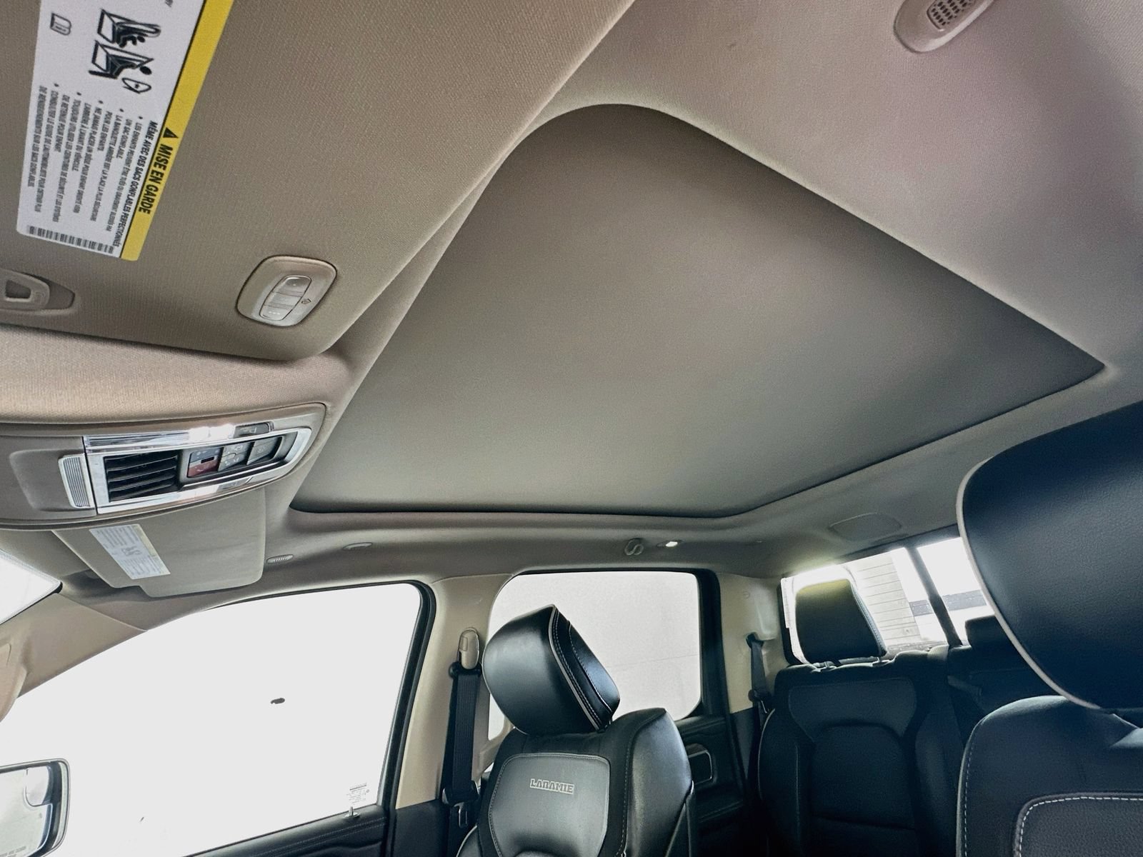 Used 2019 RAM 1500 Laramie AWD/4WD image 23