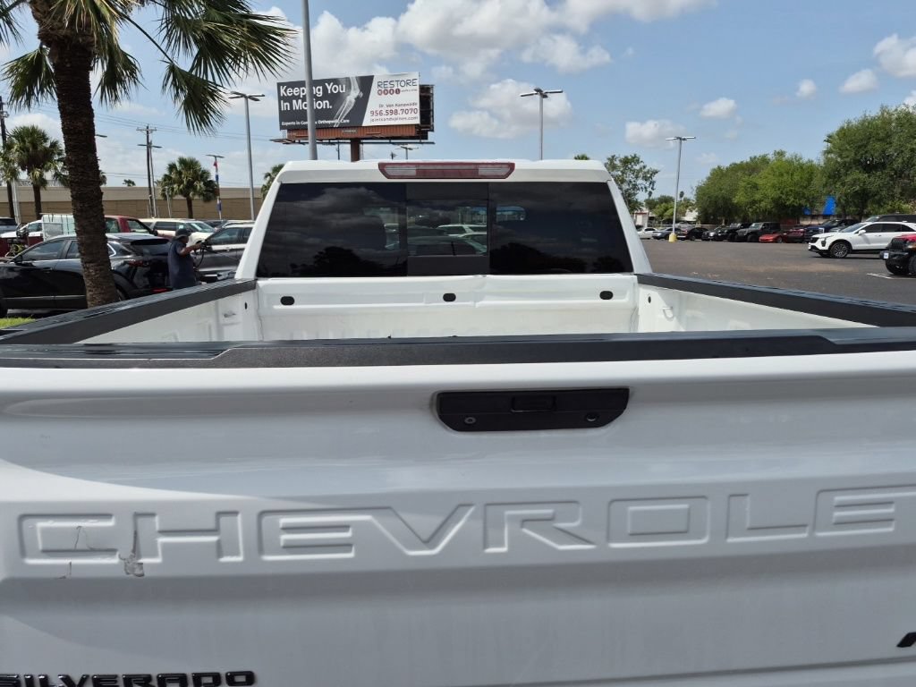 Used 2021 Chevrolet Silverado 1500 RST w/ Texas Edition Plus AWD/4WD image 17