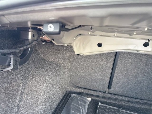 Used 2025 Volkswagen Jetta SE FWD image 69