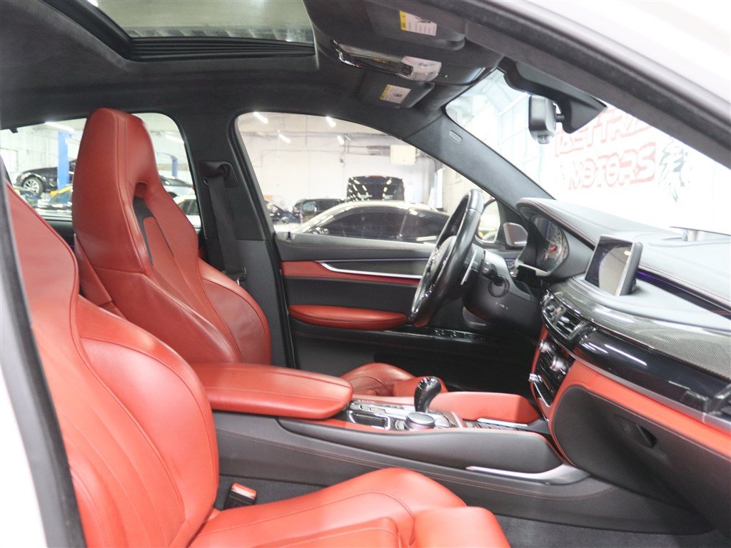 Used 2017 BMW X6 M AWD/4WD image 27